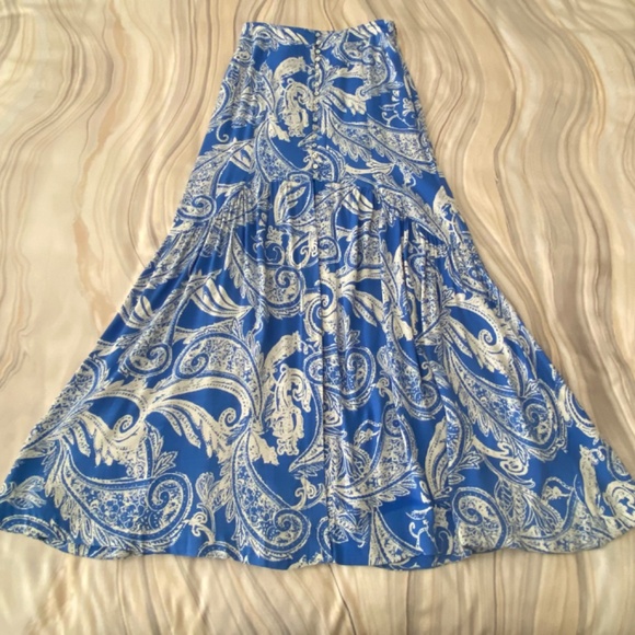Free People Smooth Sailing Blue and White Paisley Button Maxi Skirt Size 2 - Picture 2 of 15